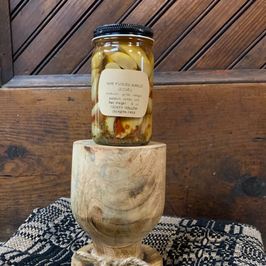 Hot Pickled Garlic Cloves 8oz