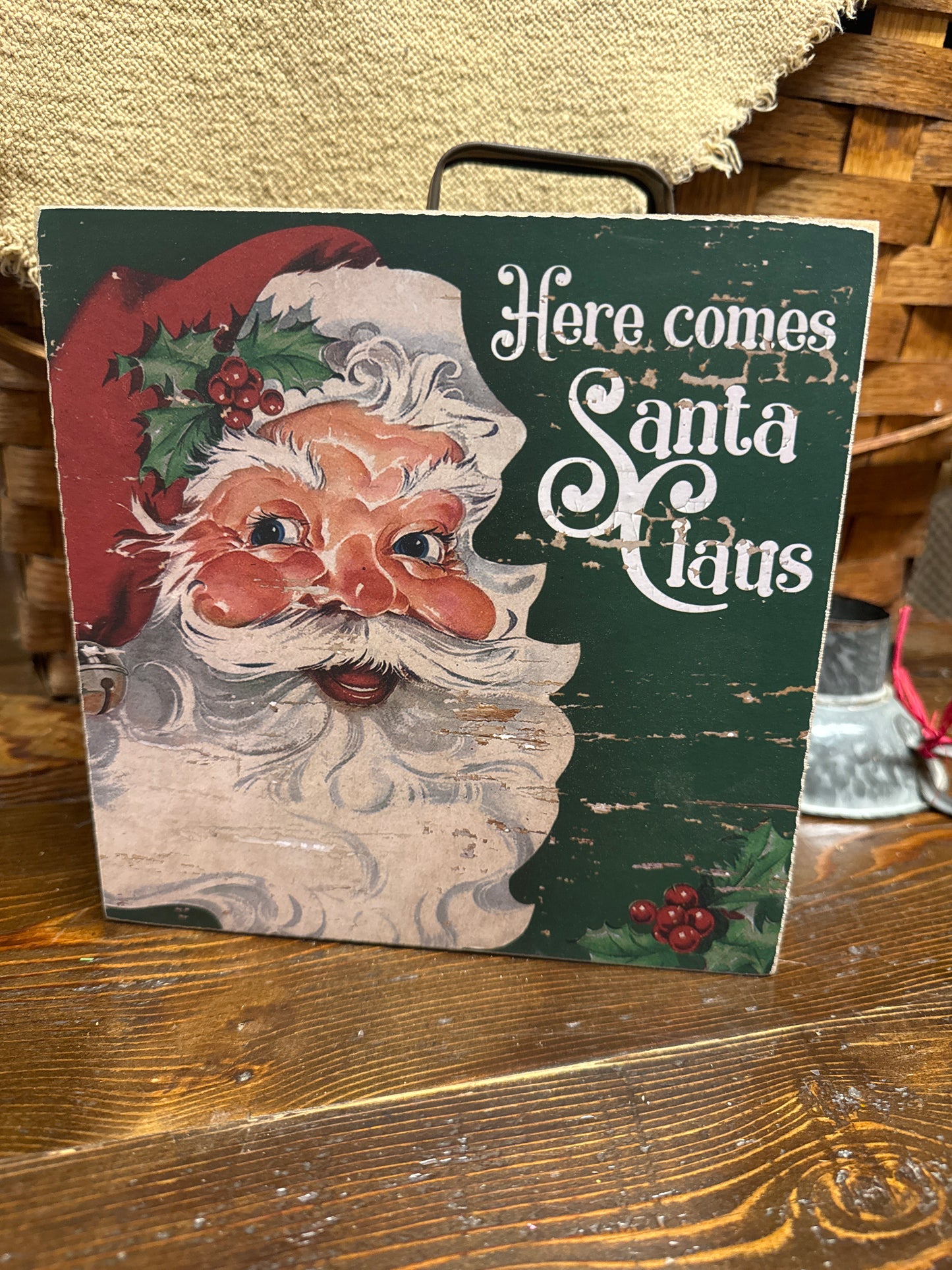 Here comes Santa Claus